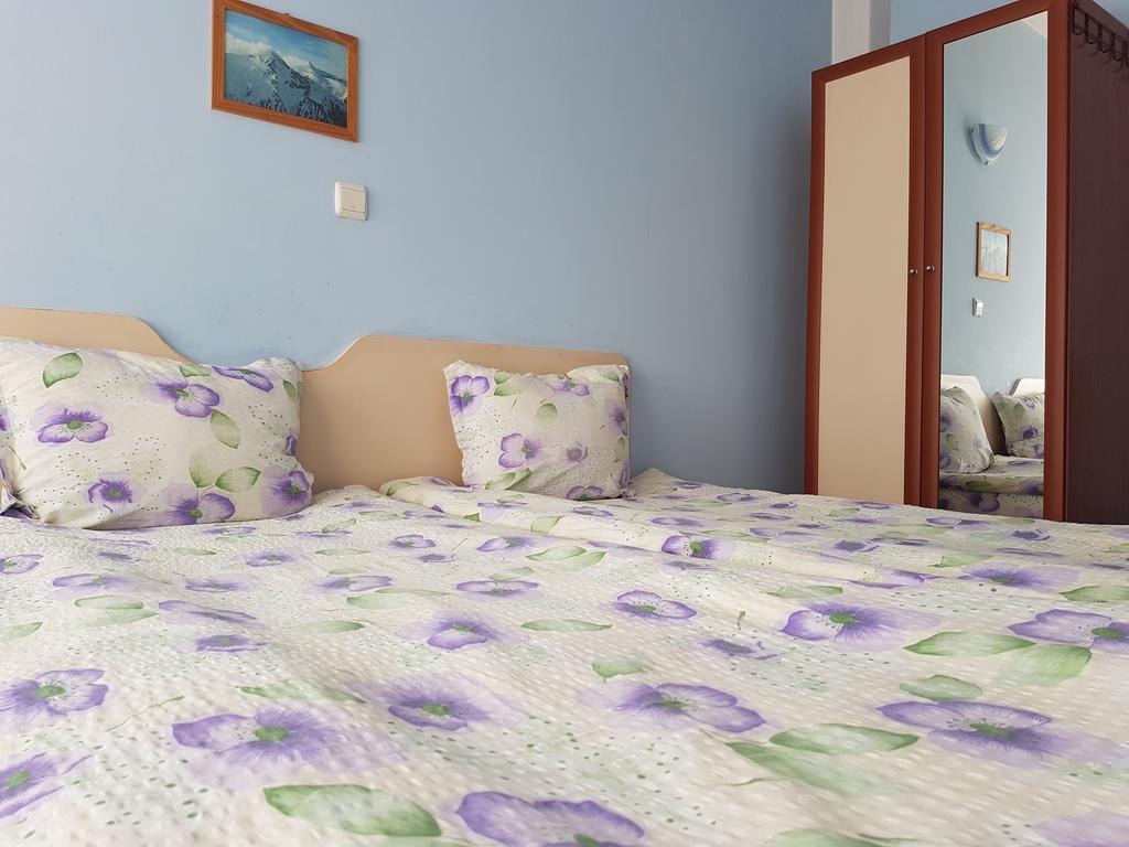 Red House Family House Hotel Bansko Exterior photo