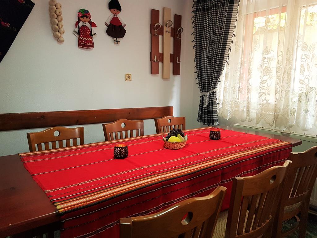 Red House Family House Hotel Bansko Exterior photo